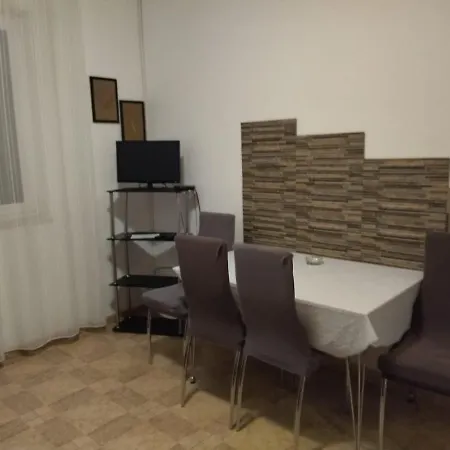 Maja I Mate Apartamento *