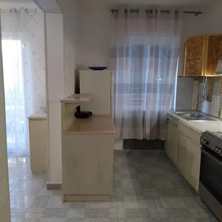 Apartment Maja I Mate